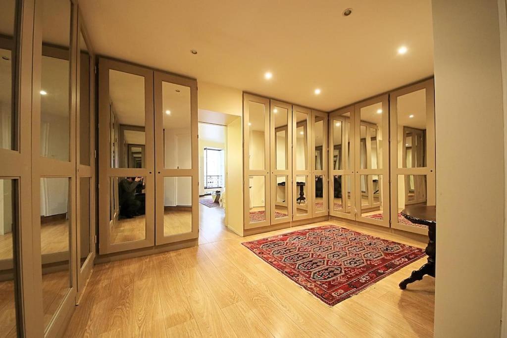 Eiffel Tower Paris Apartment Luaran gambar